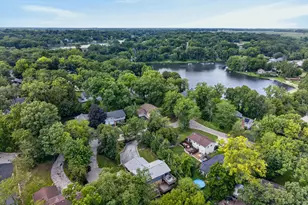 306 Apache Trail, Lake in the Hills, IL 60156 - Photo 27