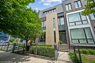 1544 W Montana St, Chicago, IL 60614 - Photo 1