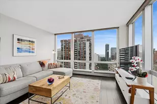 1300 N Astor St, Chicago, IL 60610 - Photo 3