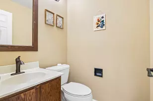 1025 Longford Dr, Westmont, IL 60559 - Photo 19