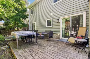 1025 Longford Dr, Westmont, IL 60559 - Photo 41