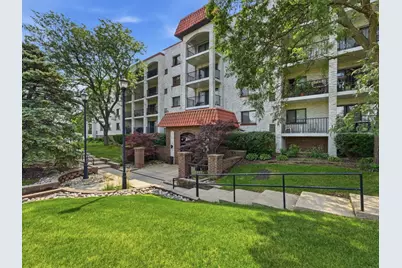 350 Plum Creek Drive #308, Wheeling, IL 60090 - Photo 1