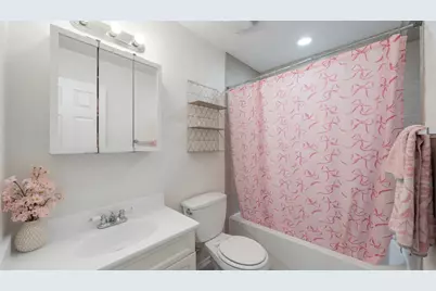 3354 W Wilson Avenue #2S, Chicago, IL 60625 - Photo 9