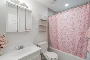 3354 W Wilson Ave, Chicago, IL 60625 - Photo 9