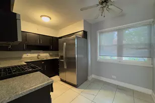 6947 S Jeffery Blvd, Chicago, IL 60649 - Photo 3