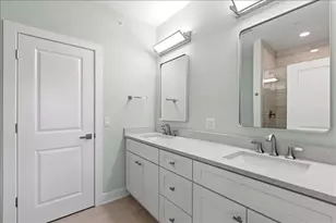319 S Glendale Ave, Barrington, IL 60010 - Photo 17