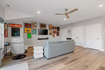 319 S Glendale Avenue #303, Barrington, IL 60010 - Photo 5
