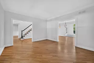 1315 Hawkins Ct, Saint Charles, IL 60174 - Photo 9