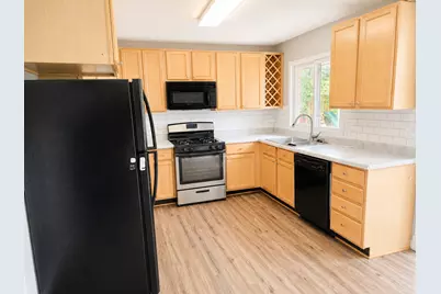 17 California Avenue, Carpentersville, IL 60110 - Photo 7