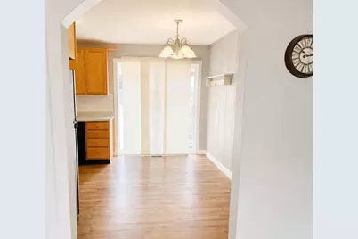 17 California Avenue, Carpentersville, IL 60110 - Photo 5