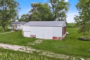396 N 100E Rd, Gibson City, IL 60936 - Photo 5