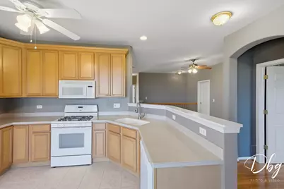 453 N Keswick Court, Round Lake, IL 60073 - Photo 15