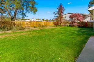317 E Dearborn St, Plano, IL 60545 - Photo 29
