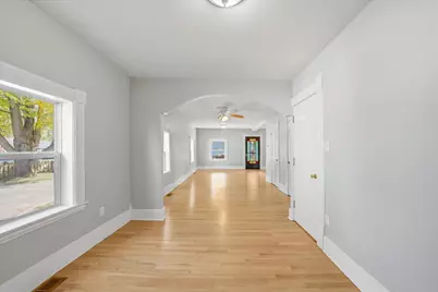317 E Dearborn Street, Plano, IL 60545 - Photo 5