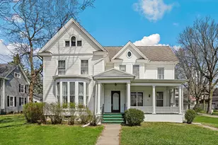 309 E 3rd St, Sandwich, IL 60548 - Photo 1