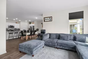 897 Plateau Dr, Pingree Grove, IL 60140 - Photo 3