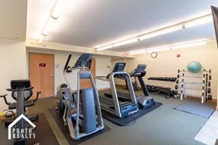 1640 Maple Ave, Evanston, IL 60201 - Photo 17