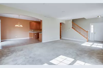 662 Chaney Court, Crest Hill, IL 60403 - Photo 3