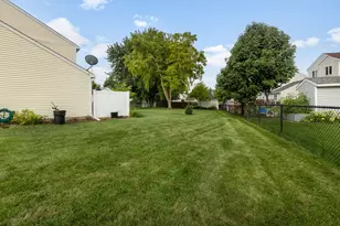 630 Hobart Dr, South Elgin, IL 60177 - Photo 21