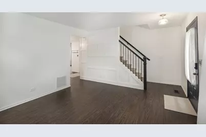 630 Hobart Drive, South Elgin, IL 60177 - Photo 3