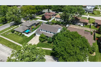 403 Sara Avenue, Lemont, IL 60439 - Photo 3