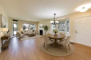3278 N Carriageway Dr, Arlington Heights, IL 60004 - Photo 5