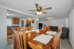 106 W South St, Elliott, IL 60933 - Photo 11