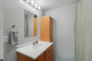 106 W South St, Elliott, IL 60933 - Photo 21