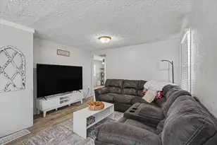 106 W South St, Elliott, IL 60933 - Photo 7