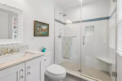2109 W Sunnyside Avenue, Chicago, IL 60625 - Photo 37