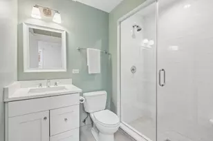 2109 W Sunnyside Ave, Chicago, IL 60625 - Photo 39