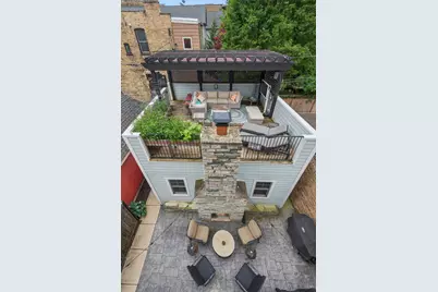 2109 W Sunnyside Avenue, Chicago, IL 60625 - Photo 25