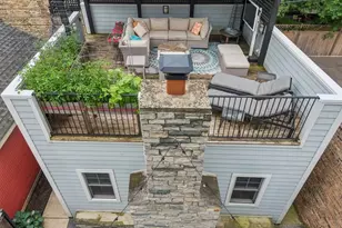 2109 W Sunnyside Ave, Chicago, IL 60625 - Photo 25