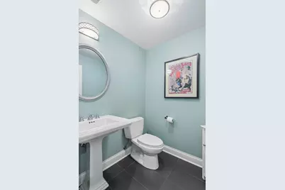 2109 W Sunnyside Avenue, Chicago, IL 60625 - Photo 43