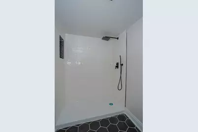 7500 S Honore Street, Chicago, IL 60620 - Photo 17