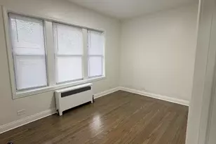 10600 S Ave E, Chicago, IL 60617 - Photo 7