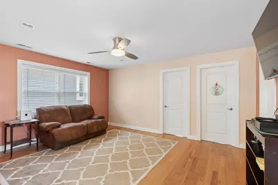 5230 N McVicker Avenue, Chicago, IL 60630 - Photo 13