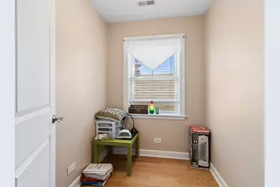 5230 N McVicker Avenue, Chicago, IL 60630 - Photo 19