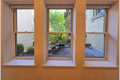 2834 N Dawson Avenue #1E, Chicago, IL 60618 - Photo 5