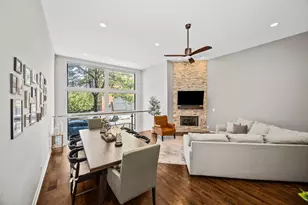 2003 W Superior St, Chicago, IL 60612 - Photo 3