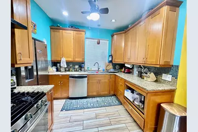 7916 S Constance Avenue, Chicago, IL 60617 - Photo 13