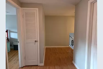 1719 W Lexington Drive, Arlington Heights, IL 60004 - Photo 17