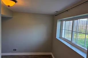 1719 W Lexington Dr, Arlington Heights, IL 60004 - Photo 5