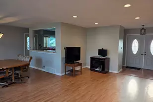 1719 W Lexington Dr, Arlington Heights, IL 60004 - Photo 25