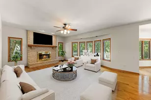 1599 Far Hills Dr, Bartlett, IL 60103 - Photo 7