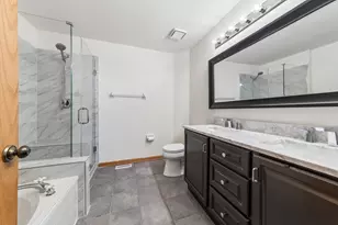 2216 Seaver Ln, Hoffman Estates, IL 60169 - Photo 15