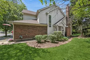 2216 Seaver Ln, Hoffman Estates, IL 60169 - Photo 19
