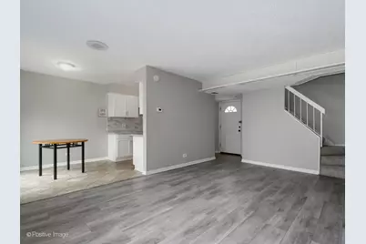 1957 Wildwood Circle, Glendale Heights, IL 60139 - Photo 3