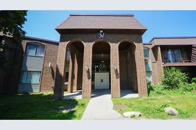 31 Washington Boulevard #208, Mundelein, IL 60060 - Photo 1