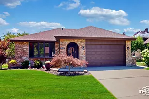 1809 Eaton Dr, Woodridge, IL 60517 - Photo 1